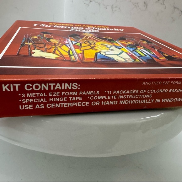 Vintage Stained Glass Look Christmas Nativity Scene Suncatcher - Picture 7 of 9